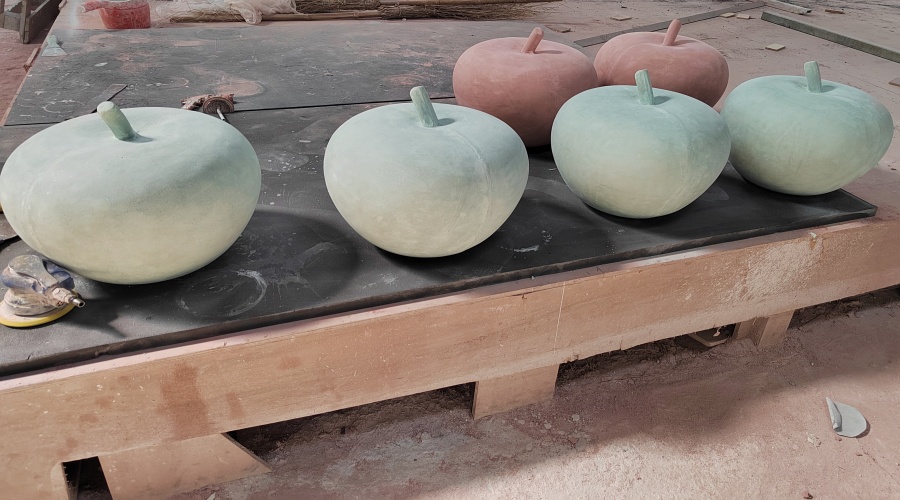 北京昌平GRC蘋(píng)果車(chē)檔隔離墩工程